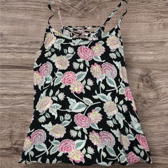 Torrid Floral Print Tank Top Black Pink White Sleeveless Plus Size 3 Laced Back - Picture 1 of 7